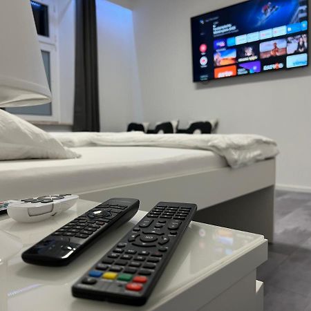 Freshly Renovated City Apartments Essen Kitchen Wifi Near Duesseldorf Airport Εξωτερικό φωτογραφία